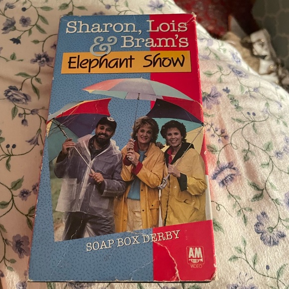 Sharon, Lois and Bram vintage 80s kids VHS - Picture 1 of 3